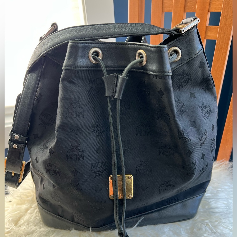 MCM Black Drawstring Shoulder/Crossbody Bucket Bag with Gold Hardware